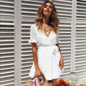 ✨Hello Molly White Wrap Dress✨